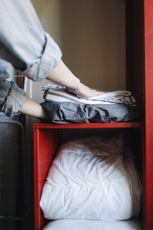 Tips for a Tidy Closet That Stays Organized All Year
